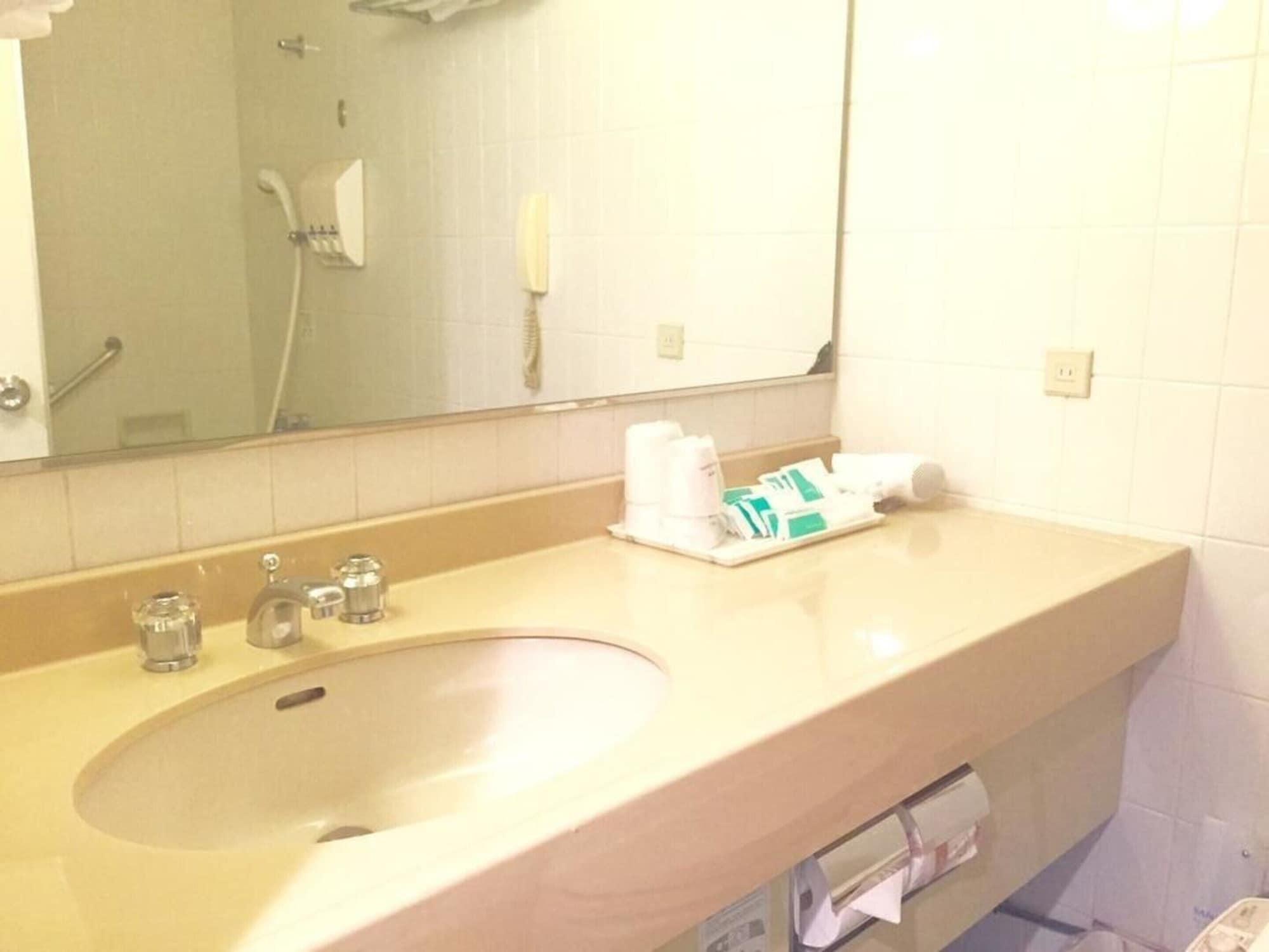 Hotel Green Tower Makuhari Chiba Eksteriør billede