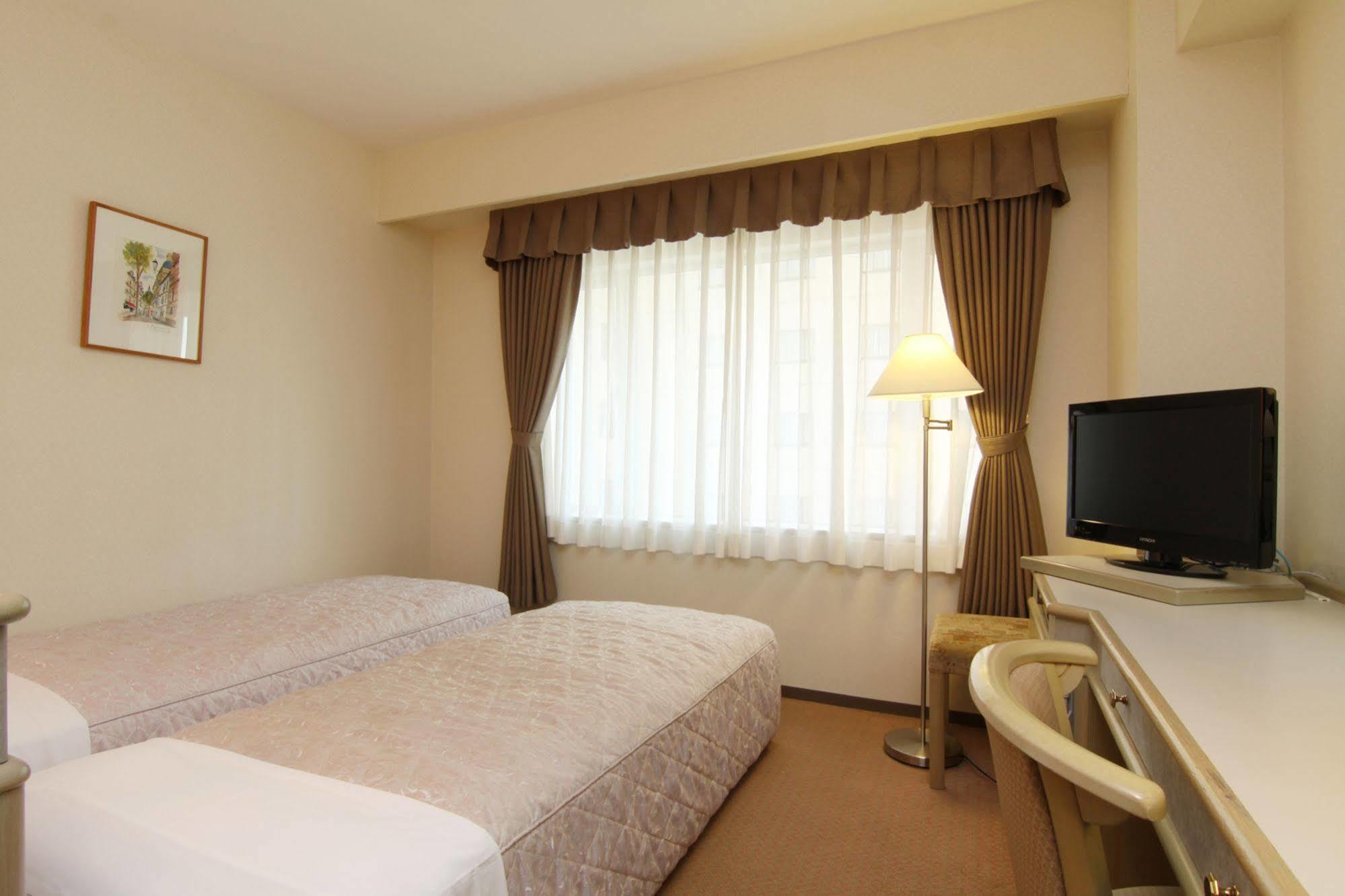 Hotel Green Tower Makuhari Chiba Eksteriør billede
